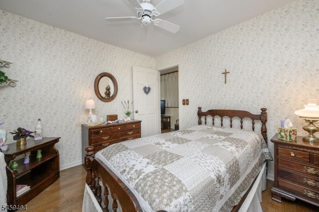 544 Pinewood Ave, Roselle Park Boro, NJ 07204