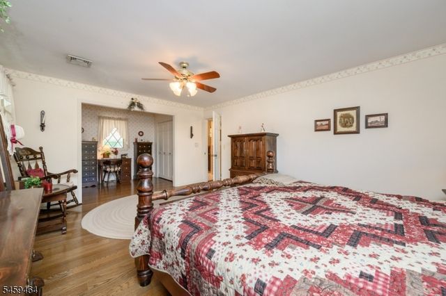 544 Pinewood Ave, Roselle Park Boro, NJ 07204