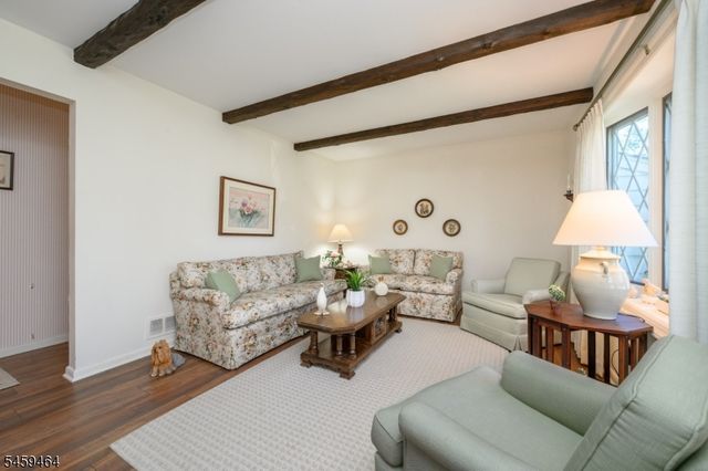 544 Pinewood Ave, Roselle Park Boro, NJ 07204
