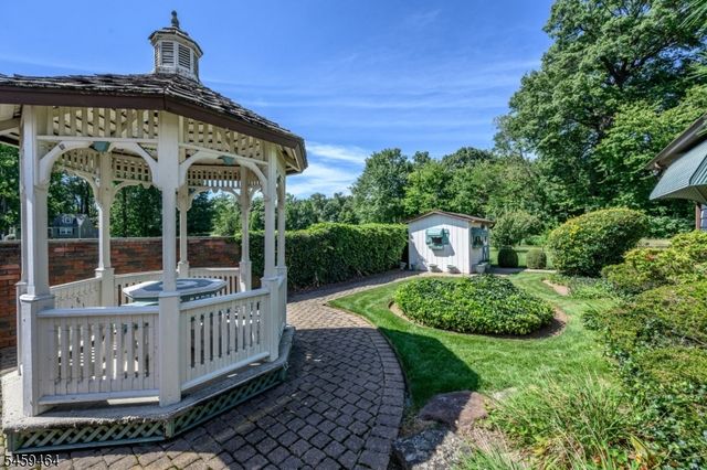 544 Pinewood Ave, Roselle Park Boro, NJ 07204