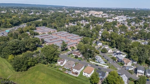 544 Pinewood Ave, Roselle Park Boro, NJ 07204