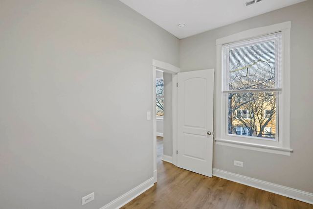 2626 N Ridgeway Avenue 3, Chicago, IL 60647