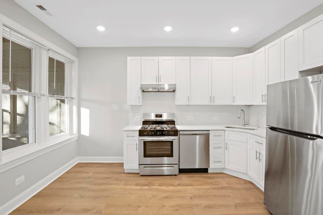 2626 N Ridgeway Avenue 3, Chicago, IL 60647