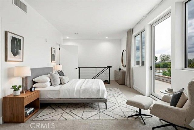 1250 N Harper 303, West Hollywood, CA 90046