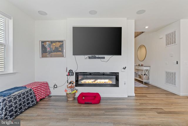 5402 REDGUM LN, Fredericksburg, VA 22407