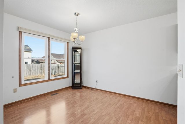 2428 W 60th Place, Davenport, IA 52806