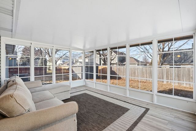 2428 W 60th Place, Davenport, IA 52806