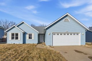 2428 W 60th Place, Davenport, IA 52806