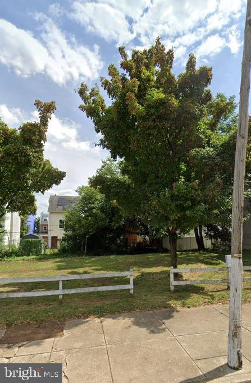 3912 FOLSOM ST, Philadelphia, PA 19104