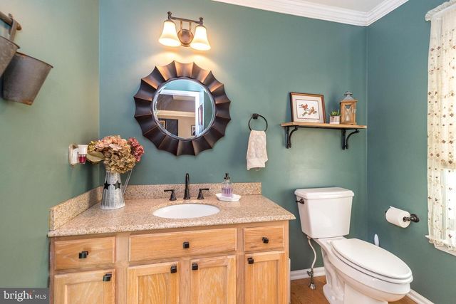 1241 COBBLESTONE DR, Quakertown, PA 18951