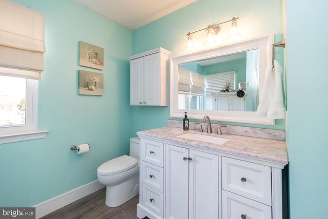 1241 COBBLESTONE DR, Quakertown, PA 18951