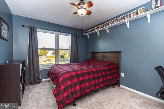 1241 COBBLESTONE DR, Quakertown, PA 18951