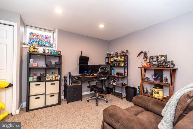 1241 COBBLESTONE DR, Quakertown, PA 18951