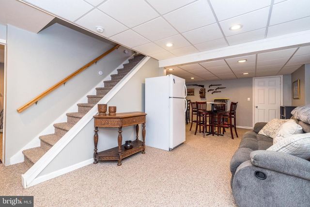 1241 COBBLESTONE DR, Quakertown, PA 18951