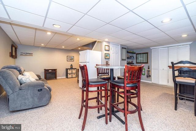 1241 COBBLESTONE DR, Quakertown, PA 18951