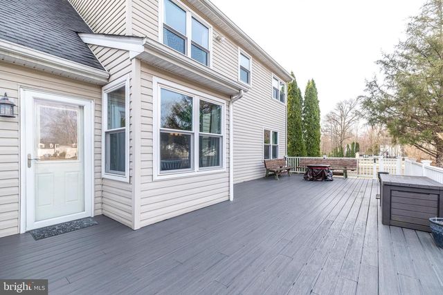 1241 COBBLESTONE DR, Quakertown, PA 18951