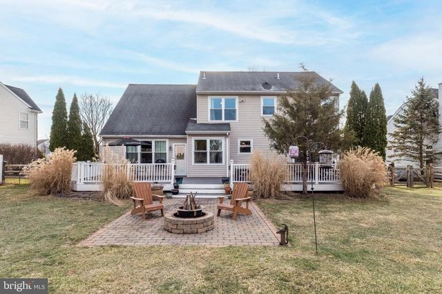 1241 COBBLESTONE DR, Quakertown, PA 18951