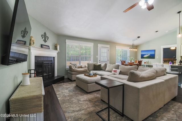 13966 Maddie Circle, D'iberville, MS 39540