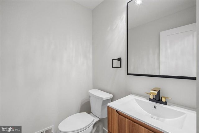 13000 COUNTRY RIDGE DR, Germantown, MD 20874