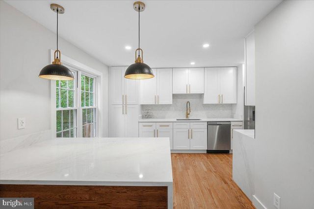 13000 COUNTRY RIDGE DR, Germantown, MD 20874