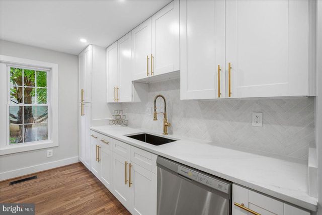 13000 COUNTRY RIDGE DR, Germantown, MD 20874