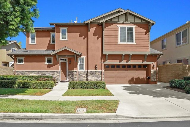 73 Westwind Dr, Tustin, CA 92782
