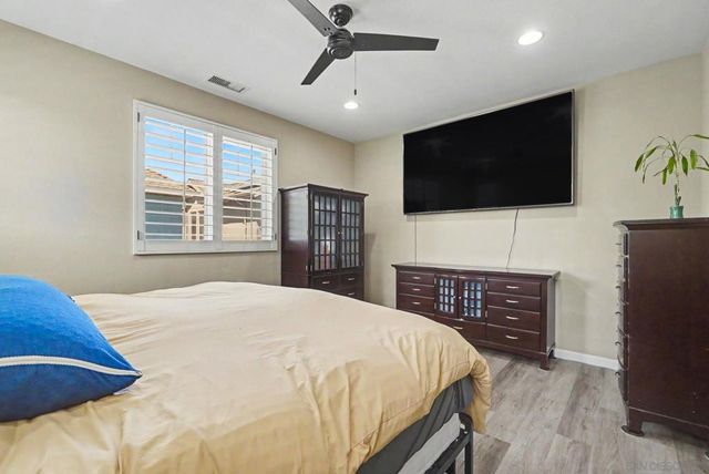 73 Westwind Dr, Tustin, CA 92782