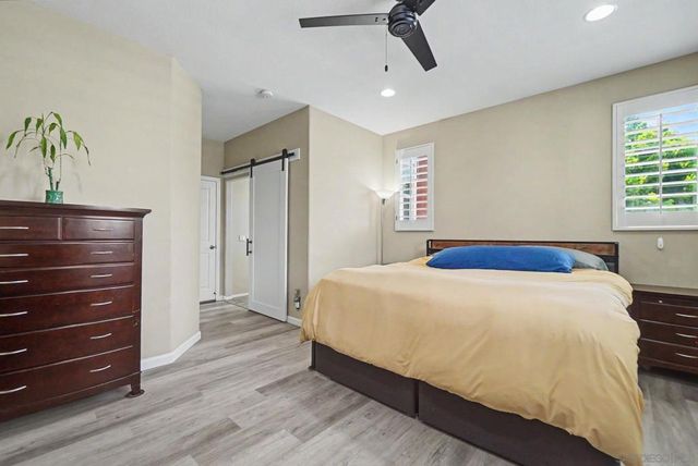 73 Westwind Dr, Tustin, CA 92782