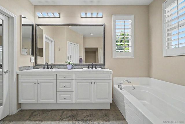 73 Westwind Dr, Tustin, CA 92782