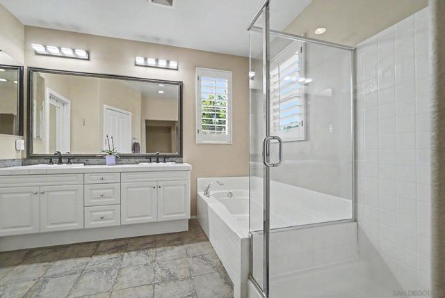 73 Westwind Dr, Tustin, CA 92782