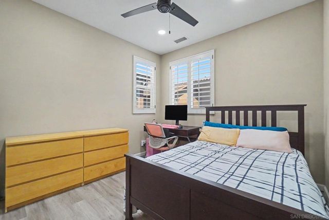 73 Westwind Dr, Tustin, CA 92782