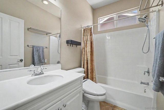 73 Westwind Dr, Tustin, CA 92782