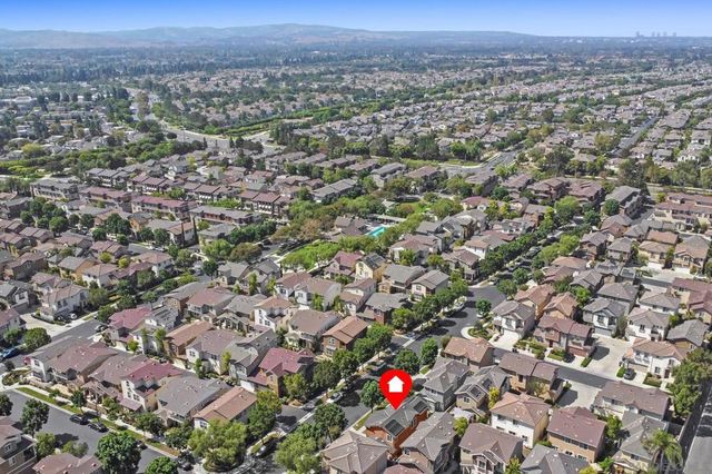 73 Westwind Dr, Tustin, CA 92782