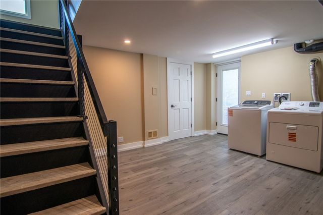 127 Dunbar Dr, Wilkins Twp, PA 15235