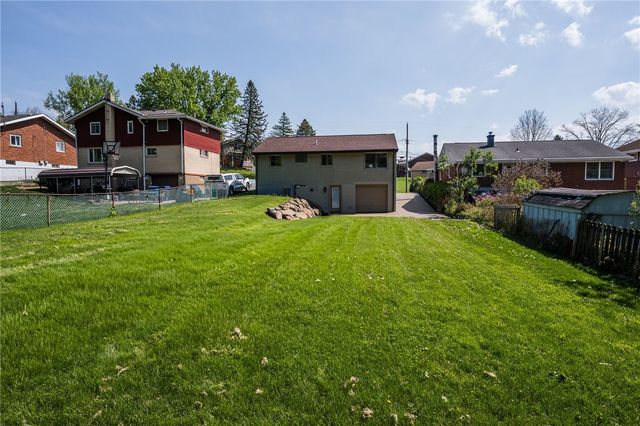 127 Dunbar Dr, Wilkins Twp, PA 15235