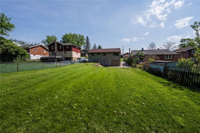 127 Dunbar Dr, Wilkins Twp, PA 15235