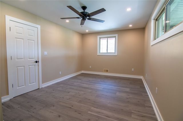 127 Dunbar Dr, Wilkins Twp, PA 15235