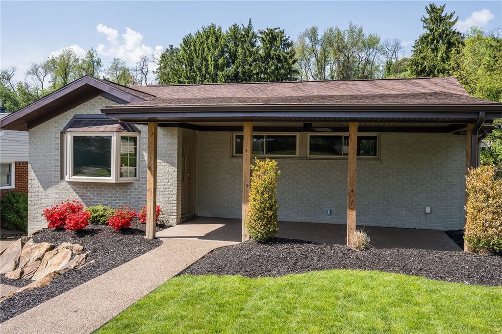 127 Dunbar Dr, Wilkins Twp, PA 15235