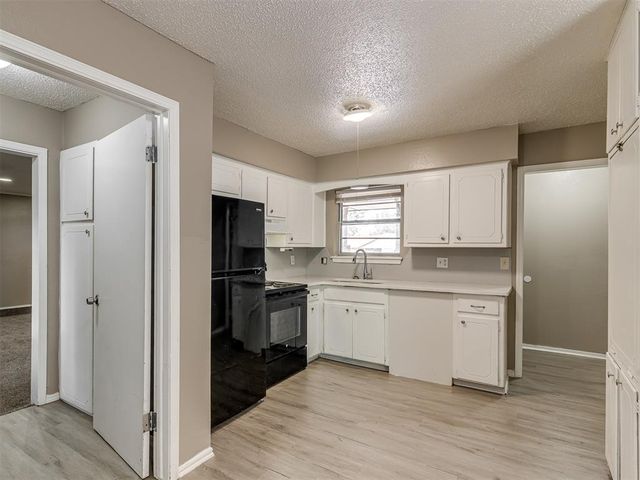 304 W Campbell Drive, Midwest City, OK 73110