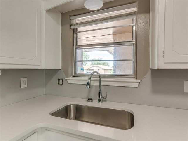 304 W Campbell Drive, Midwest City, OK 73110
