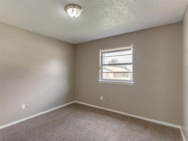 304 W Campbell Drive, Midwest City, OK 73110