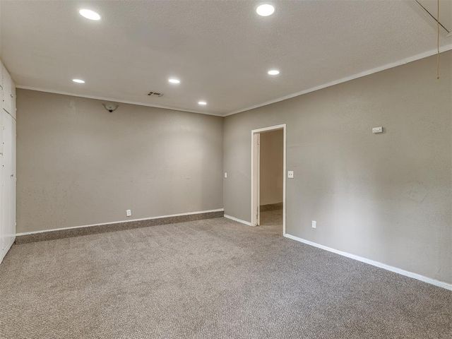 304 W Campbell Drive, Midwest City, OK 73110