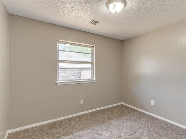 304 W Campbell Drive, Midwest City, OK 73110