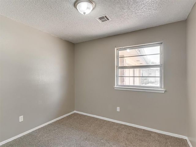 304 W Campbell Drive, Midwest City, OK 73110