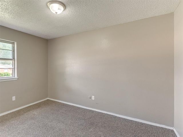 304 W Campbell Drive, Midwest City, OK 73110