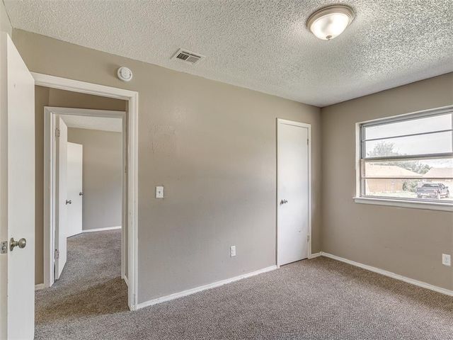 304 W Campbell Drive, Midwest City, OK 73110