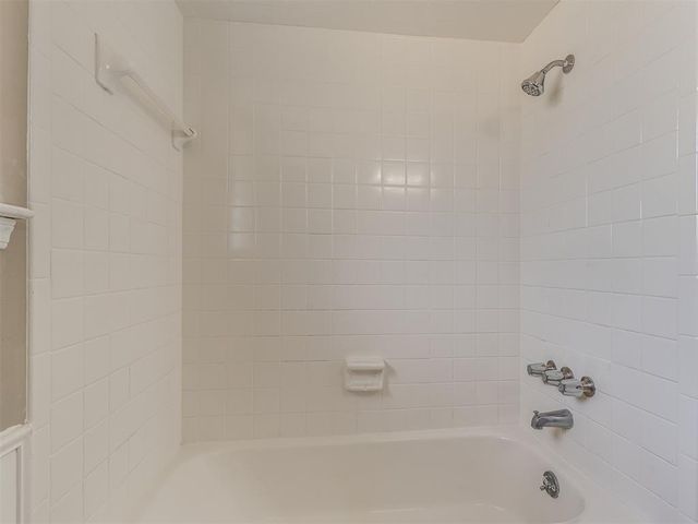 304 W Campbell Drive, Midwest City, OK 73110