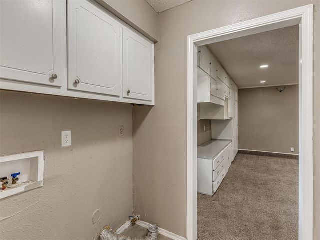 304 W Campbell Drive, Midwest City, OK 73110
