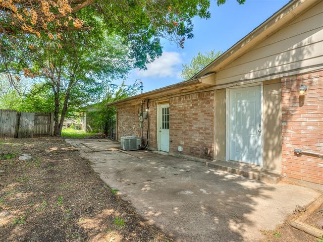 304 W Campbell Drive, Midwest City, OK 73110