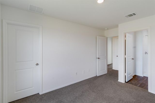175 Safflower DR, Uhland, TX 78640